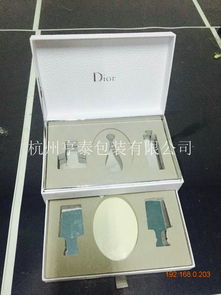 選高質量的手機盒高檔化妝品禮盒就選杭州亨泰包裝制品供應的 溫州香水禮盒,選高質量的手機盒高檔化妝品禮盒就選杭州亨泰包裝制品供應的 溫州香水禮盒生產(chǎn)廠家,選高質量的手機盒高檔化妝品禮盒就選杭州亨泰包裝